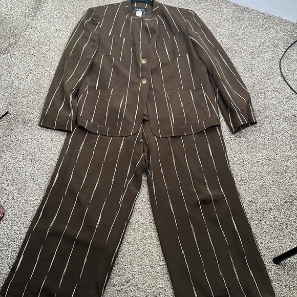 Jones New York brown beige slik pants suits size 16w - Picture 11 of 15